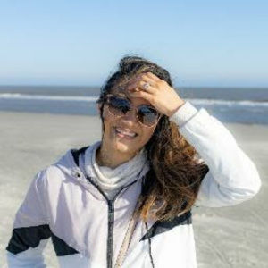 Meet your Posher, Jennifer